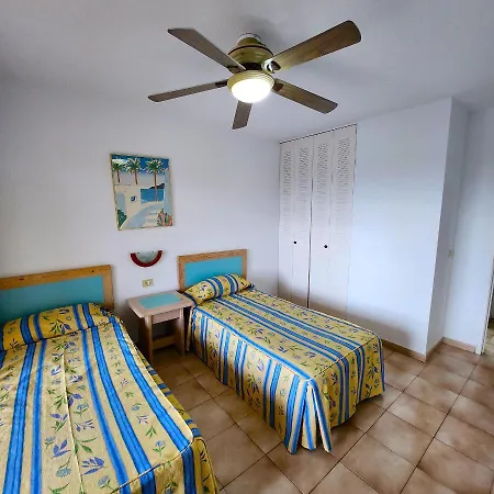 In Castle Harbour With Great Views C104 Appartement Los Cristianos (Tenerife)